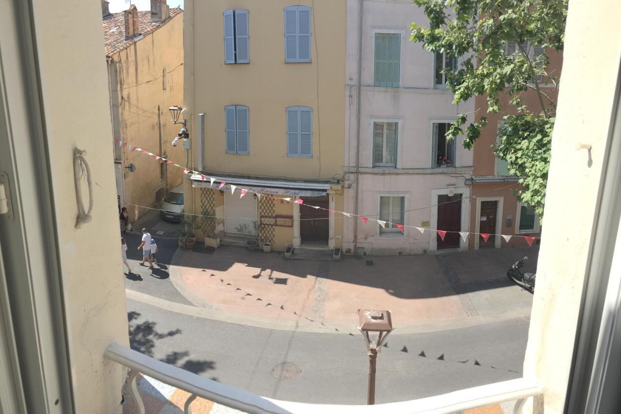 Excellent Studio Au Coeur Historique De Fréjus Exterior photo